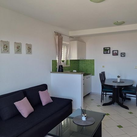 Apartments Tomas Makarska Exterior photo